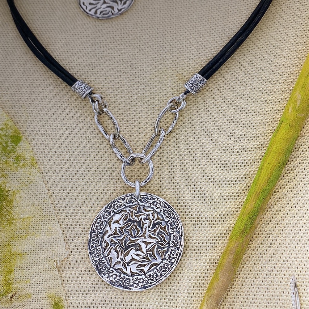 N1711 SILPADA Sterling Silver & black leather necklace.16”+2” extender
